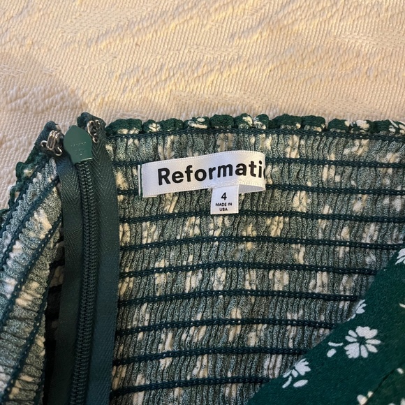 Reformation Mochi Dress Chive - Size 4 - Picture 6 of 7